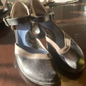 Fluevog wearever black and gray ankle strap size 11